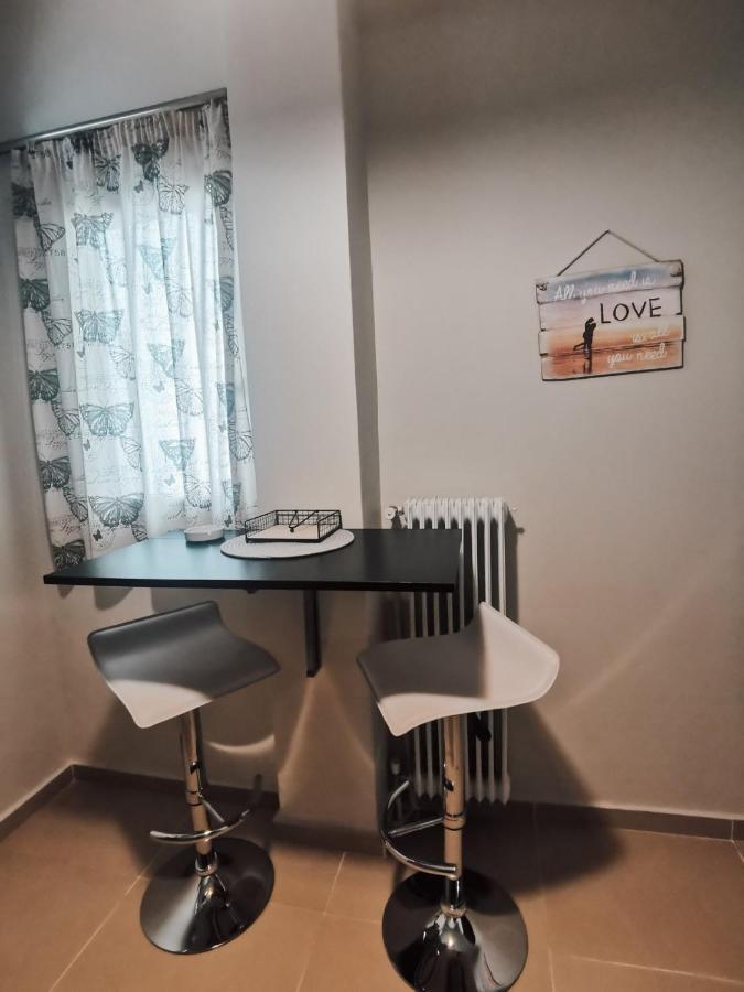 Efrosini'S By The Sea Apartment Халкида Экстерьер фото